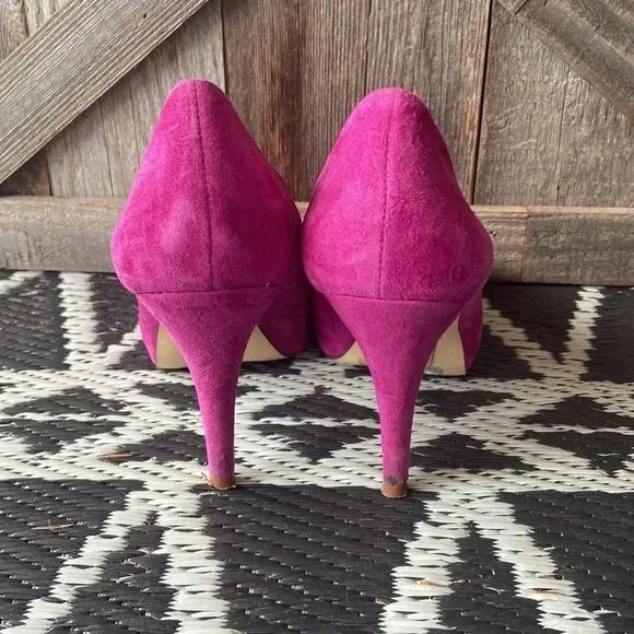 Aldo| Pink Suede  Heels - Picture 4 of 6